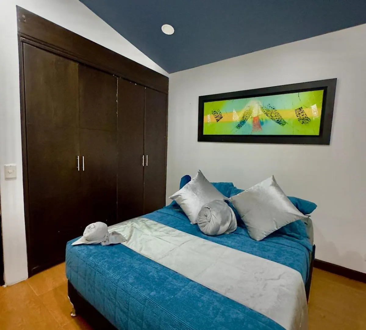 Apartment The Yellow Corner Medellin Colombia
